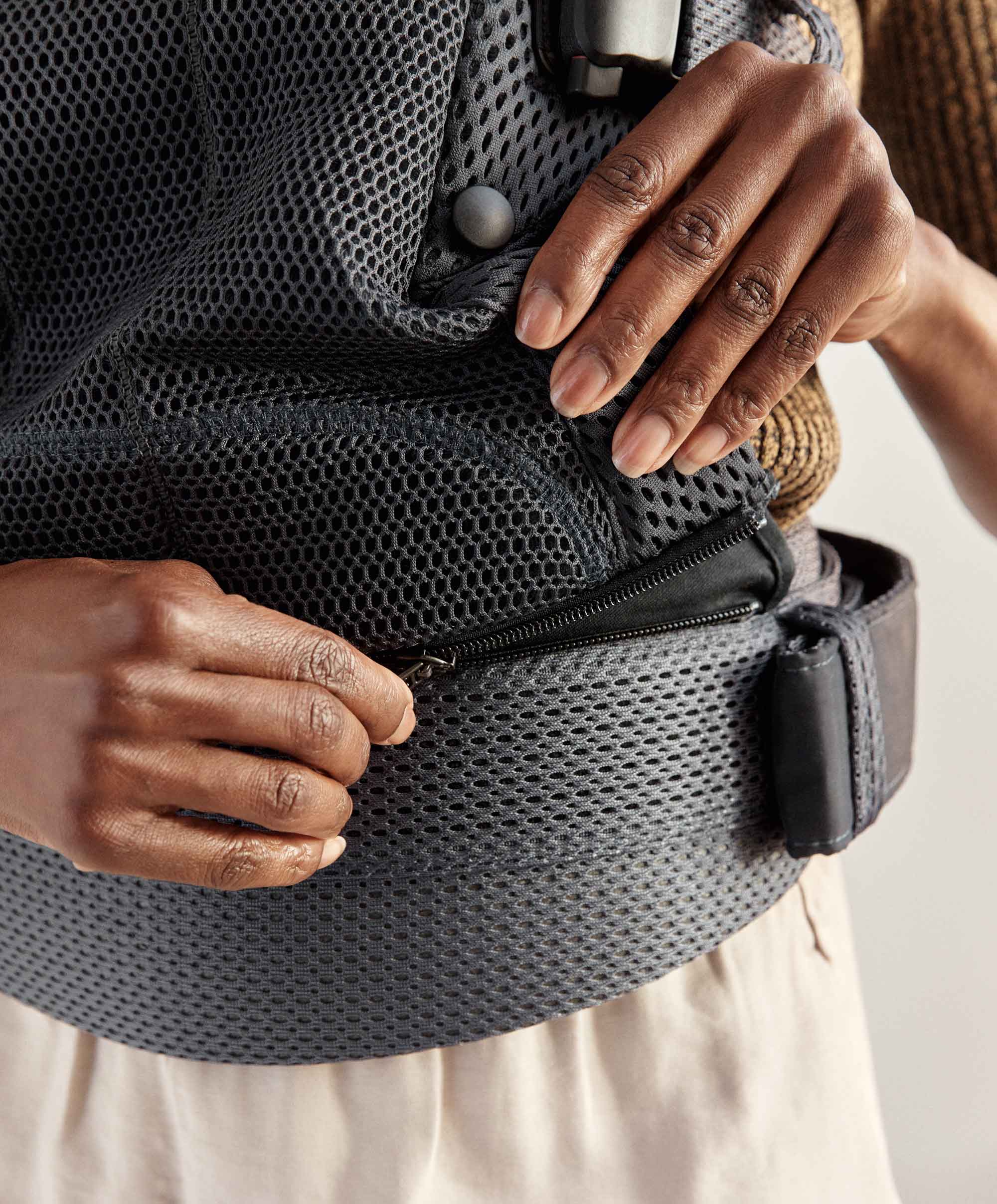 BabyBjörn Baby Harmony Carrier - Anthracite - Image 6