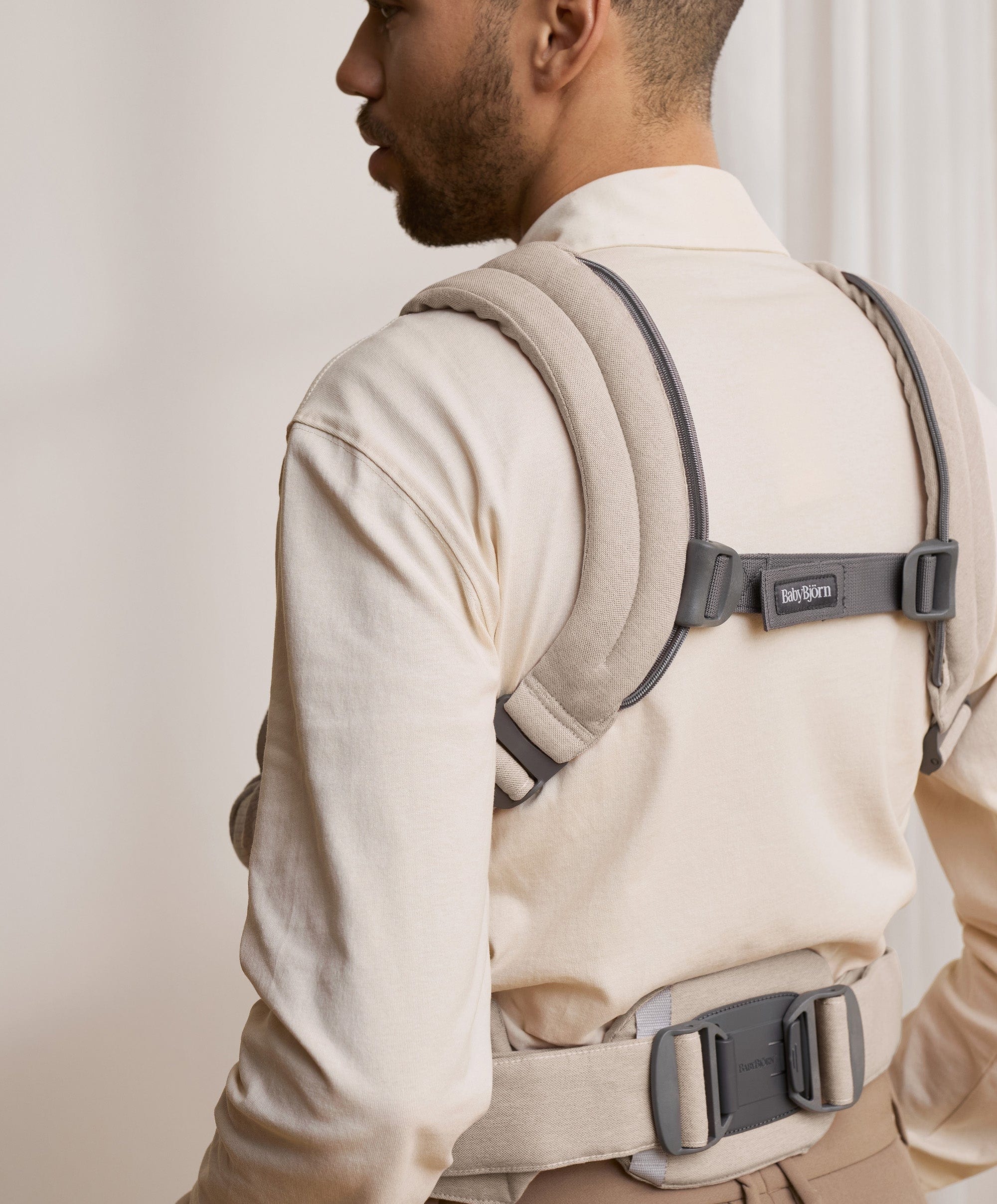 BabyBjörn Baby Carrier Harmony - Light Beige - Image 4