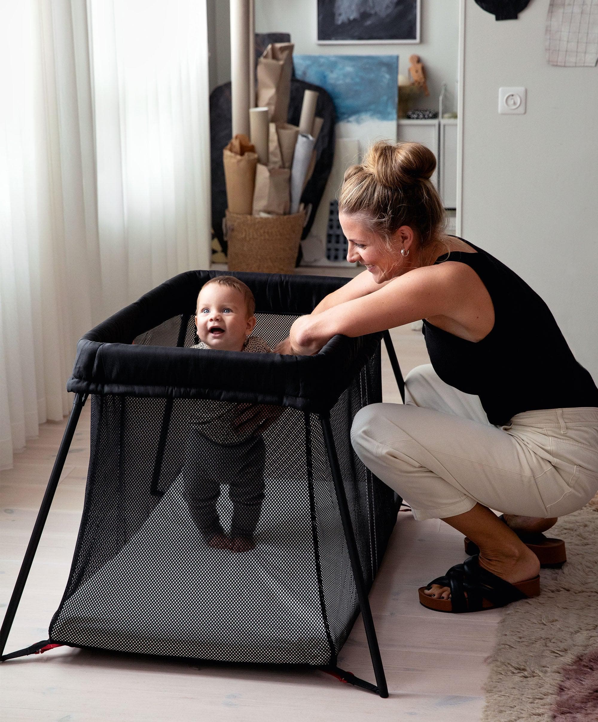 BabyBjörn Travel Cot Light - Black - Image 3