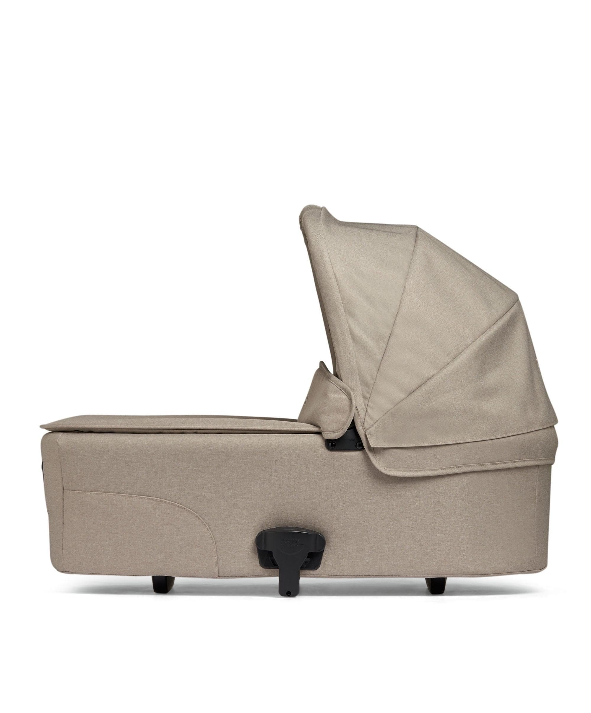 Flip XT³ Pushchair Bundle with Cybex Aton B2 i-Size Car Seat & Base (7 Pieces) - Fawn - Image 9