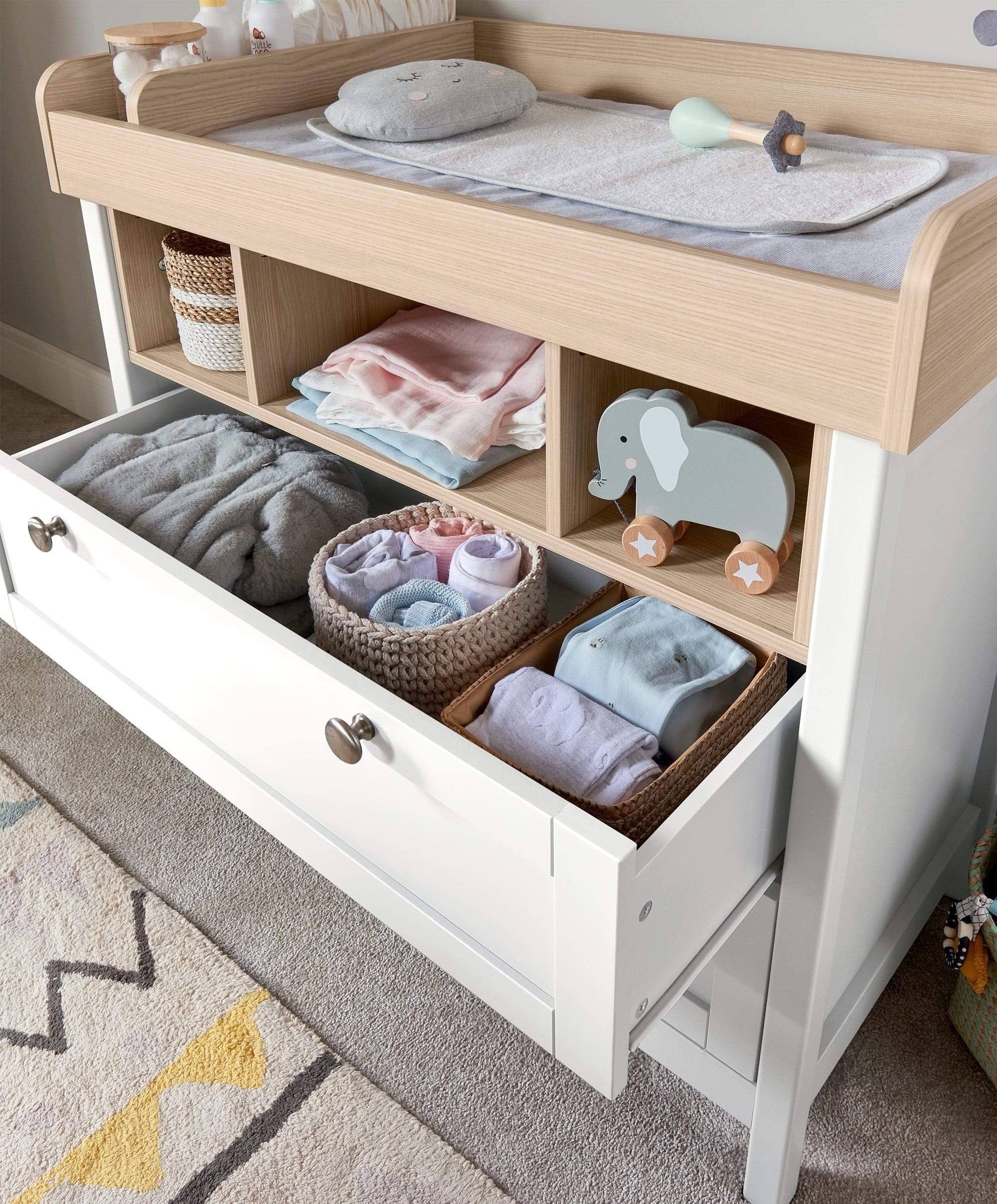 Harwell 2 Piece Cotbed Set with Dresser Changer - White - Image 6