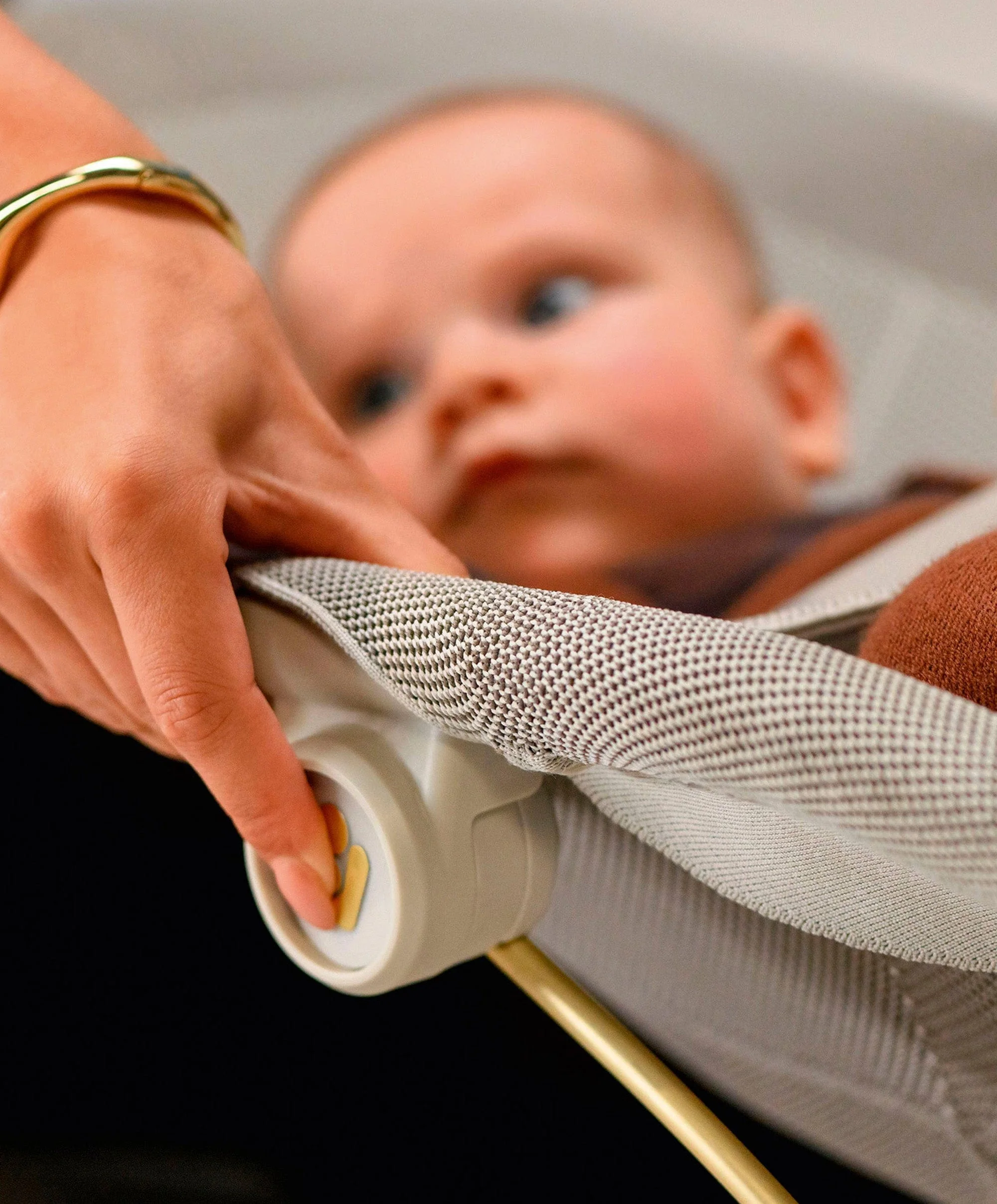 Maxi-Cosi Dove Pro Bouncer - Elegance Beige - Image 10