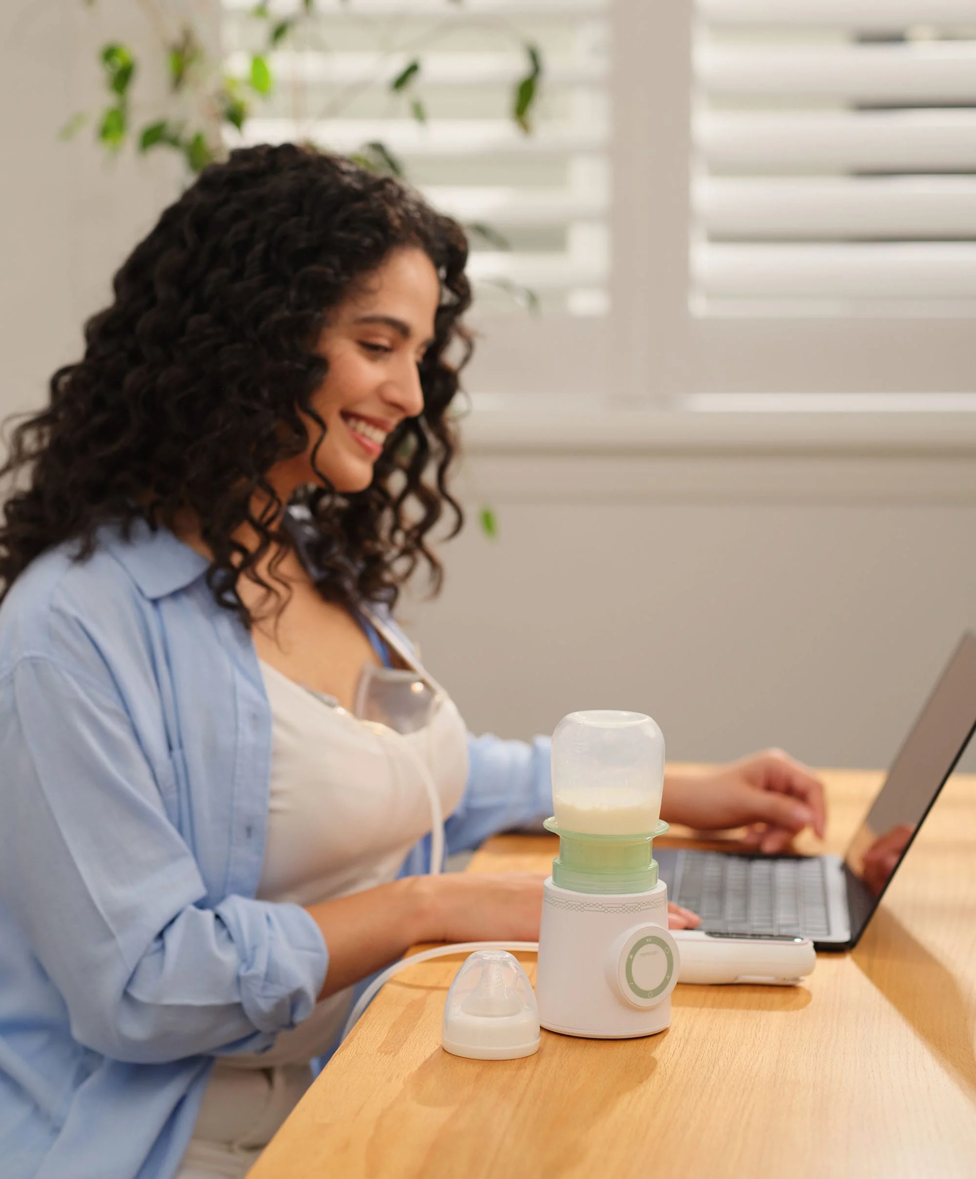 Momcozy Portable Bottle Warmer - Image 3