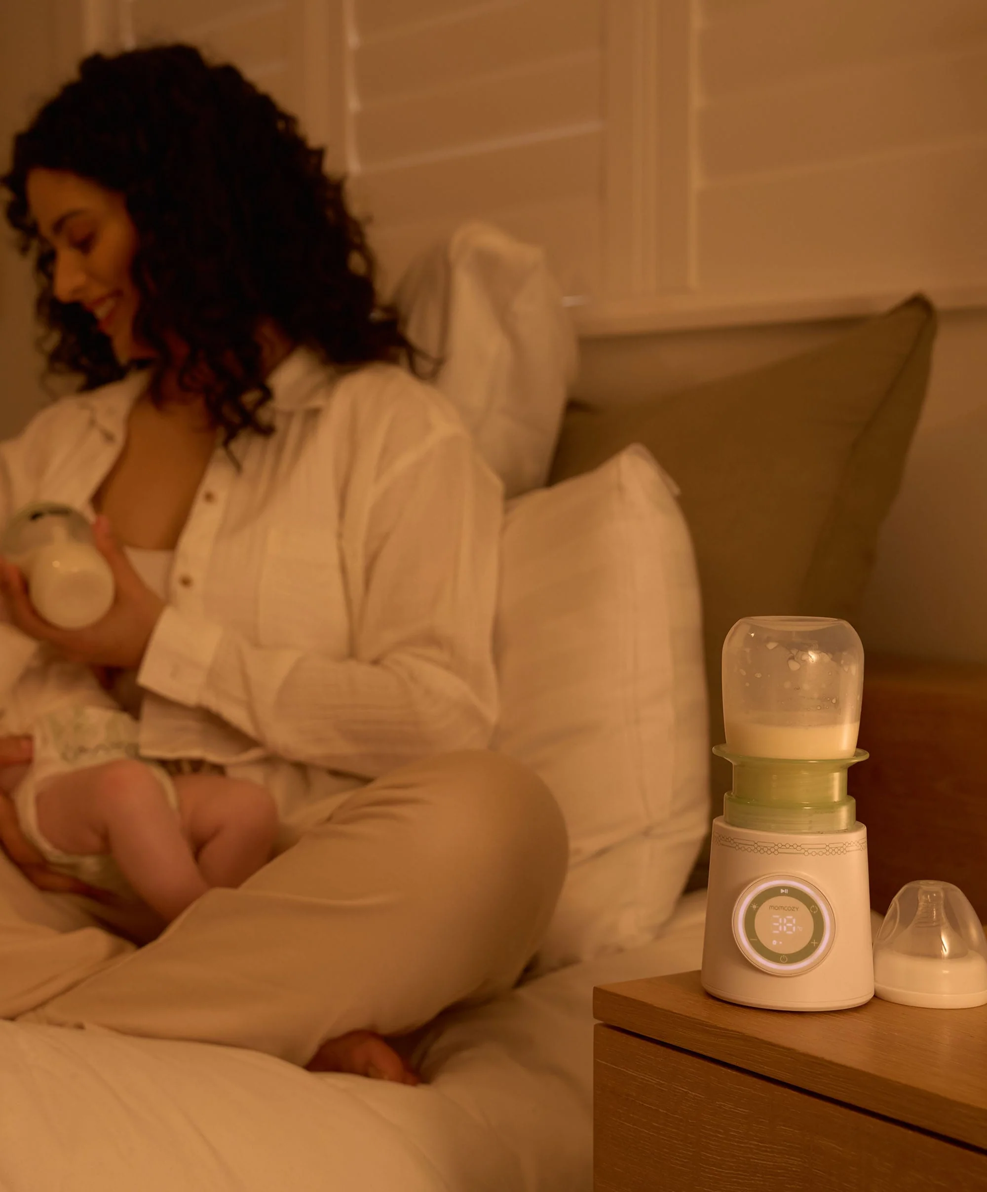 Momcozy Portable Bottle Warmer - Image 4