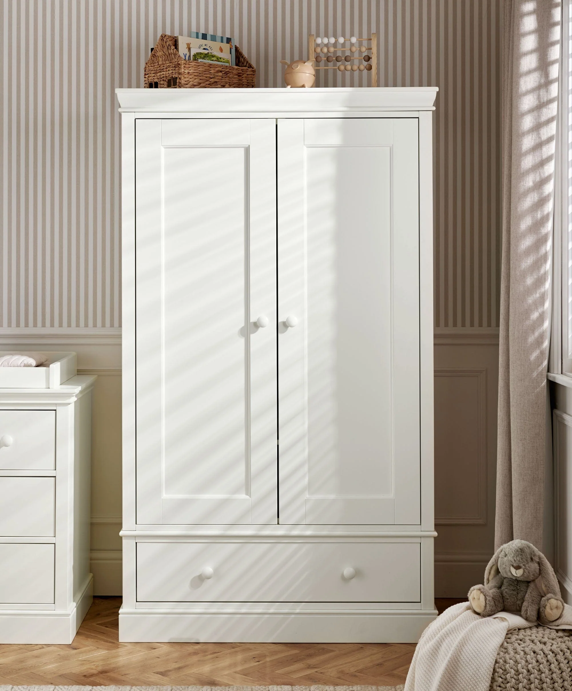 Oxford 3 Piece Cotbed Range with Dresser Changer & Wardrobe - White - Image 5