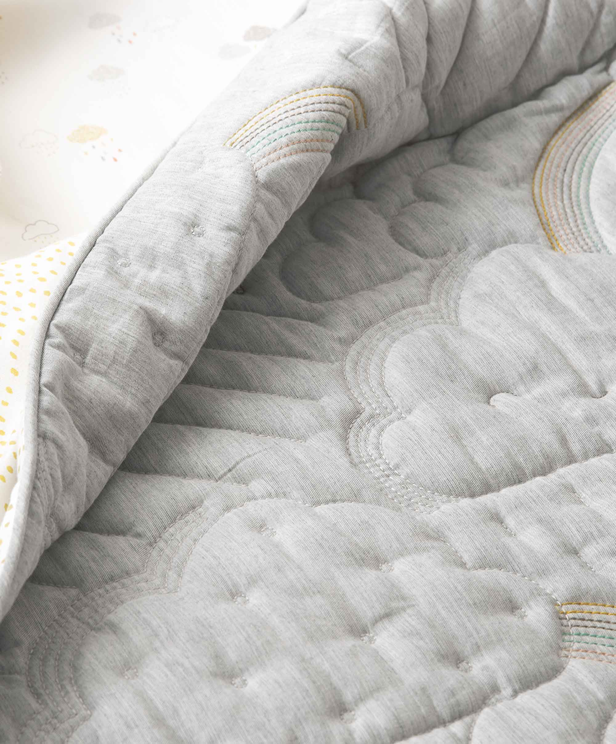 Quilt (3.0 Tog) - Dream Upon A Cloud - Grey - Image 6