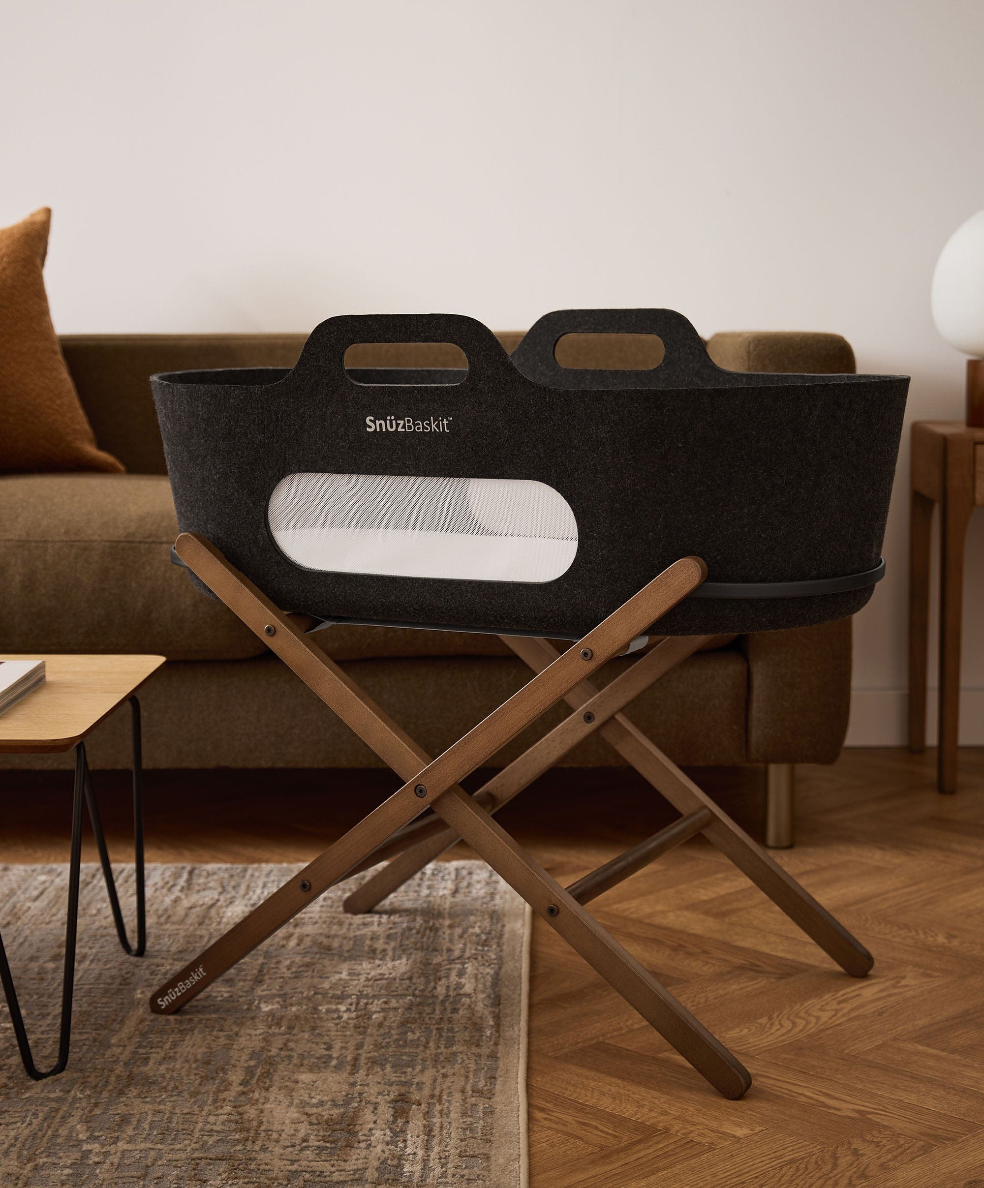 SnuzBaskit Moses Basket & Stand - Graphite/Walnut - Image 6