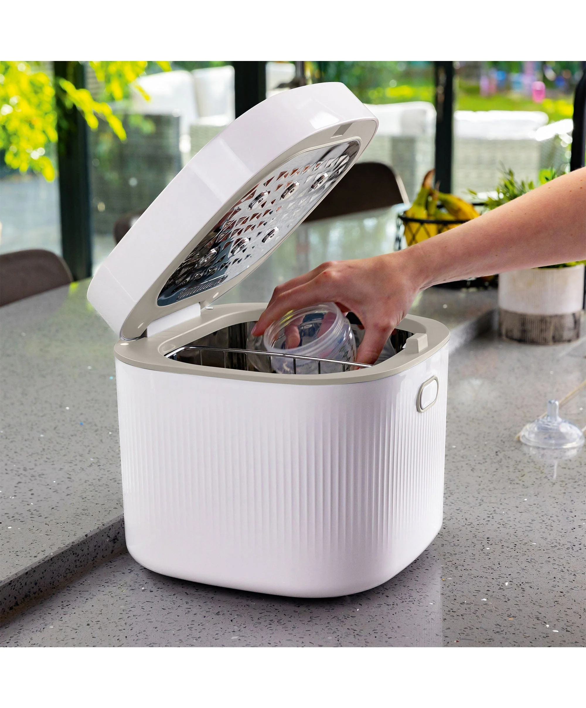 Vital Baby Nurture Advanced Pro UV Steriliser & Dryer, 3rd gen – Arctic White - Image 2