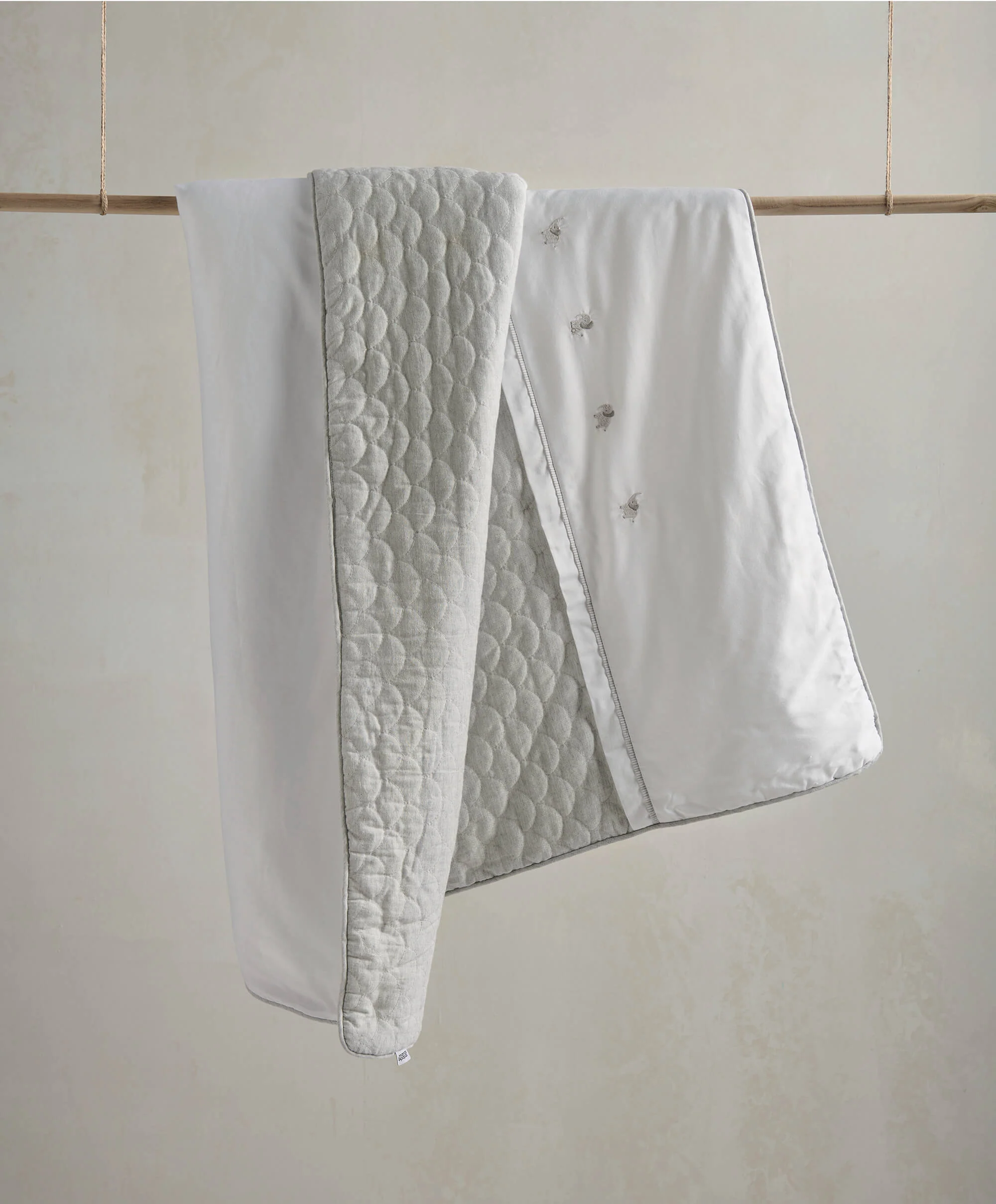 Grey Quilt (2.5 Tog) - Welcome to the World Elephant - Image 7